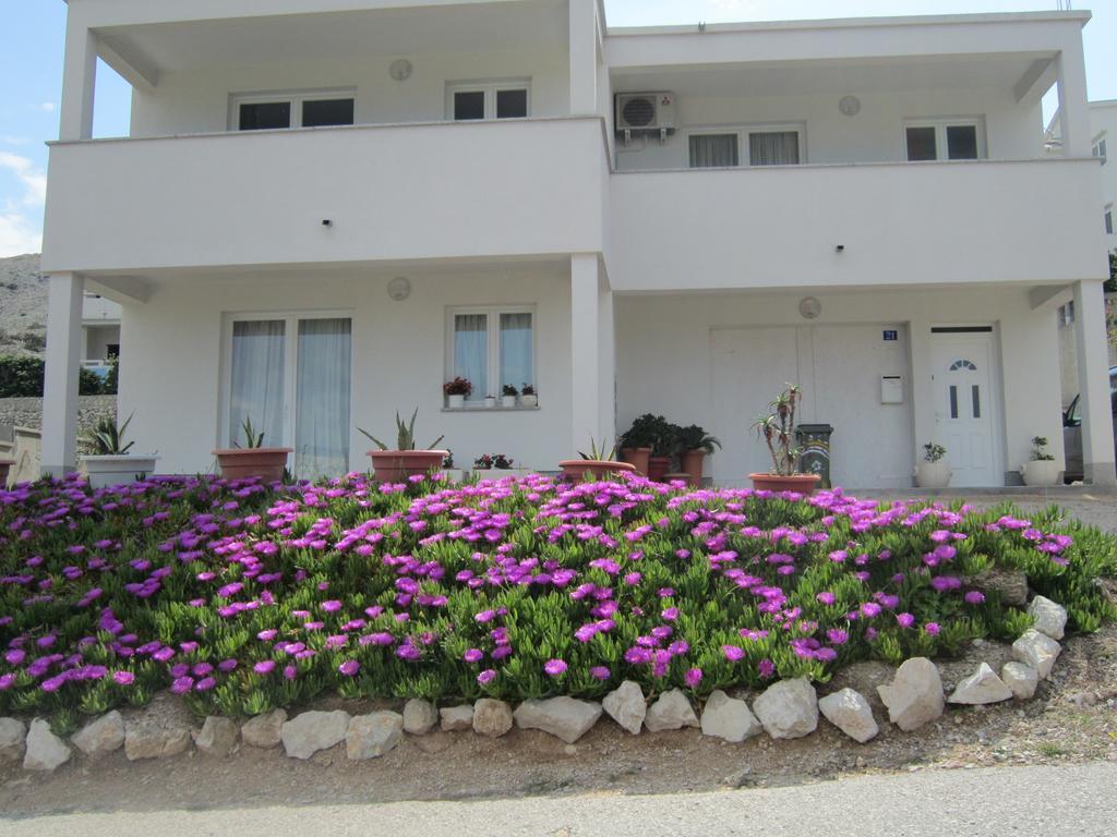 Veronika Pag Town